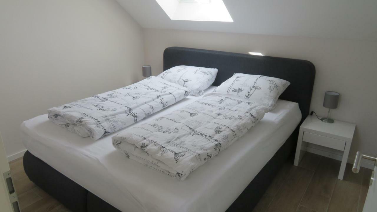 Weingut Grafenhof Apartment Heuchelheim-Klingen ภายนอก รูปภาพ